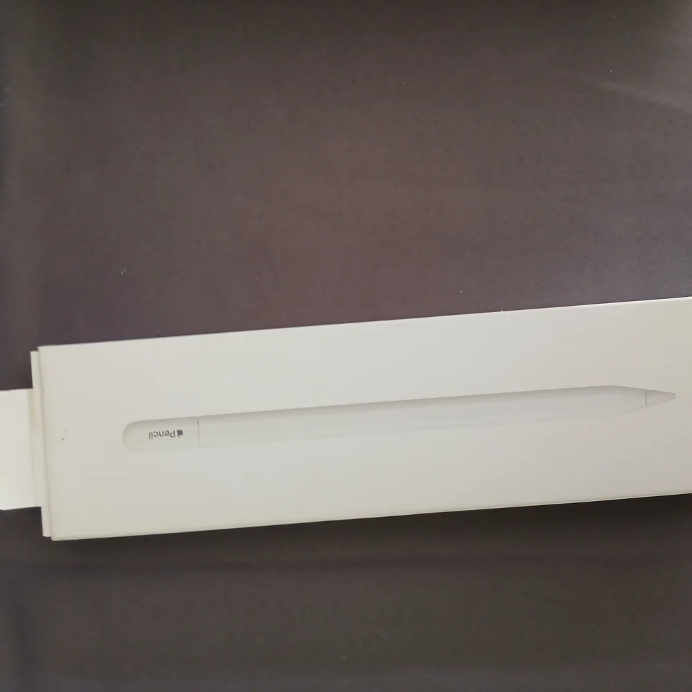 Apple sleek white